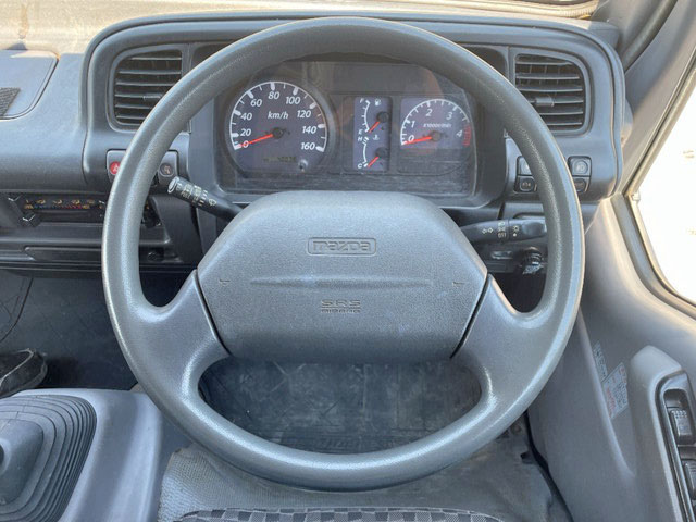 マツダタイタンクレーン4段小型（2t・3t）[写真38]