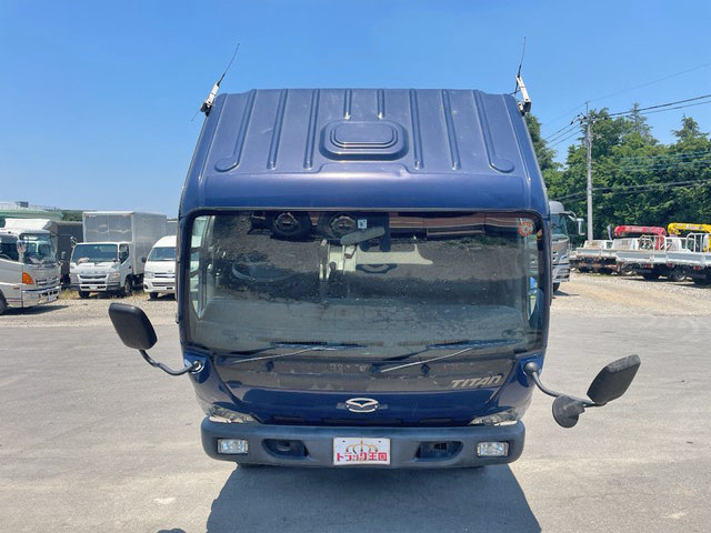 マツダタイタンクレーン4段小型（2t・3t）[写真09]