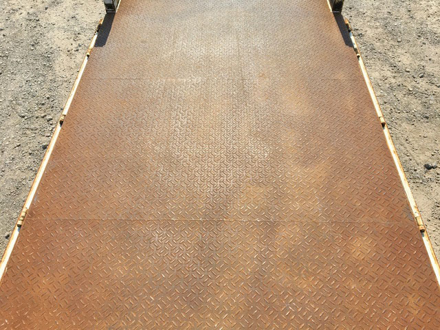 いすゞエルフ平ボディ小型（2t・3t）[写真12]