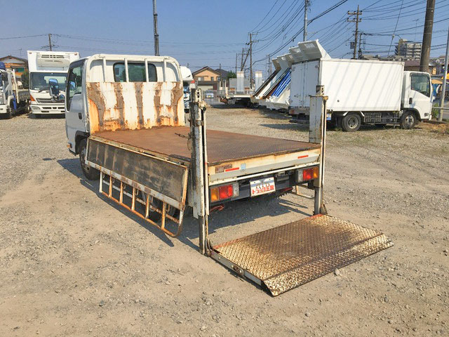 いすゞエルフ平ボディ小型（2t・3t）[写真13]