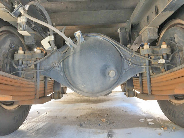 いすゞエルフ平ボディ小型（2t・3t）[写真22]