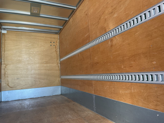 いすゞエルフアルミバン小型（2t・3t）[写真11]