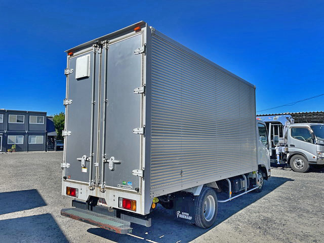 いすゞエルフアルミバン小型（2t・3t）[写真02]