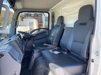 いすゞエルフアルミバン小型（2t・3t）[写真25]