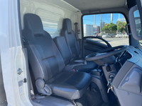 いすゞエルフアルミバン小型（2t・3t）[写真26]