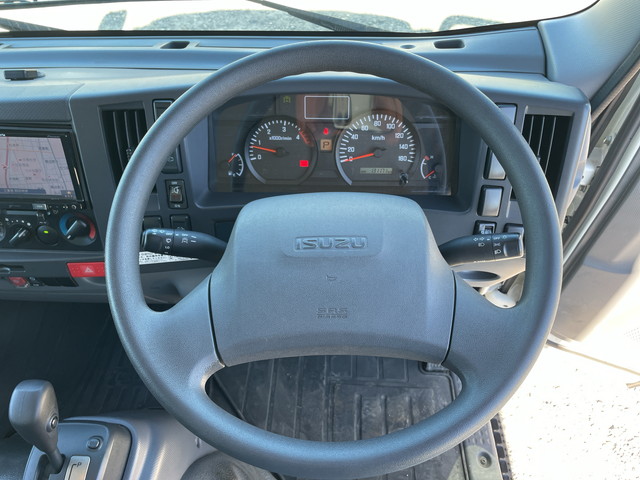 いすゞエルフアルミバン小型（2t・3t）[写真30]