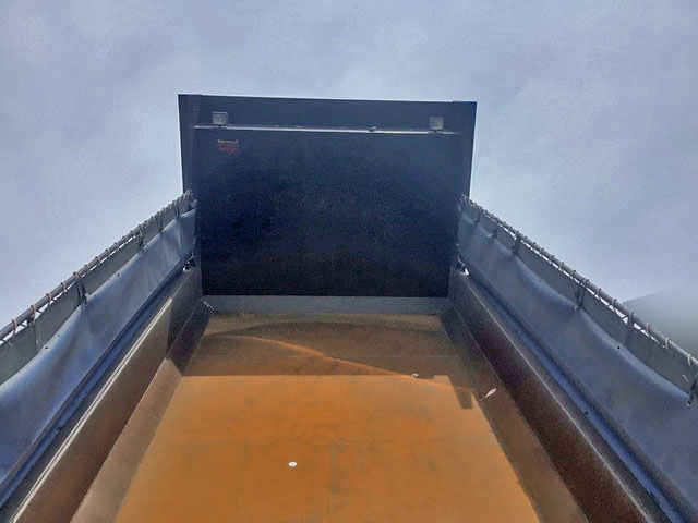 日野プロフィアダンプ大型（10t）[写真12]