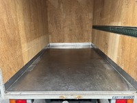 三菱ふそうキャンターアルミバン小型（2t・3t）[写真10]