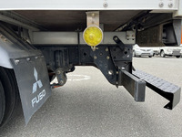 三菱ふそうキャンターアルミバン小型（2t・3t）[写真19]