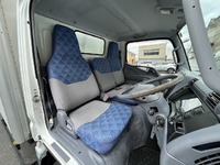 三菱ふそうキャンターアルミバン小型（2t・3t）[写真22]