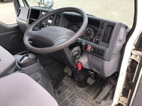 いすゞエルフアルミバン小型（2t・3t）[写真27]