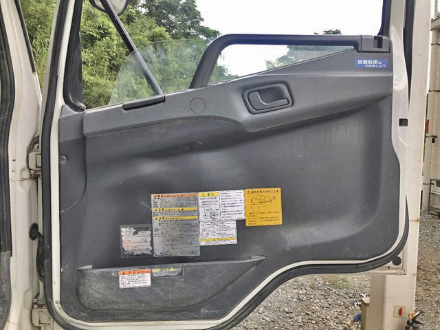 三菱ふそうファイターダンプ中型（4t）[写真25]
