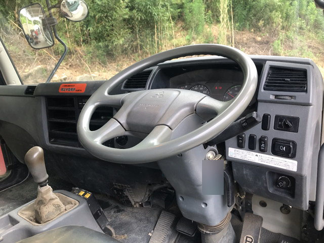 三菱ふそうファイターダンプ中型（4t）[写真29]