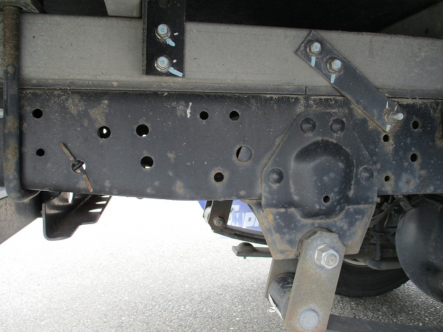 いすゞエルフ冷凍車（冷蔵車）小型（2t・3t）[写真10]