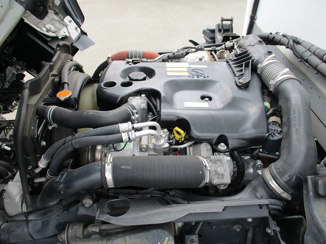 いすゞエルフ冷凍車（冷蔵車）小型（2t・3t）[写真13]