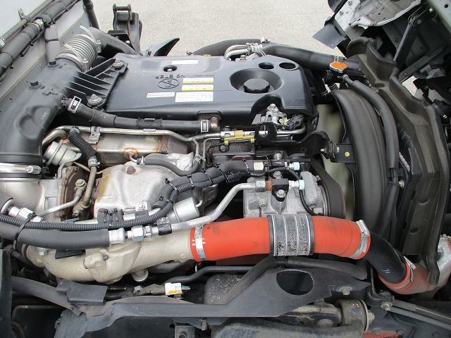 いすゞエルフ冷凍車（冷蔵車）小型（2t・3t）[写真15]