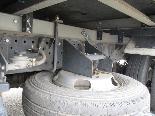 いすゞエルフ冷凍車（冷蔵車）小型（2t・3t）[写真16]