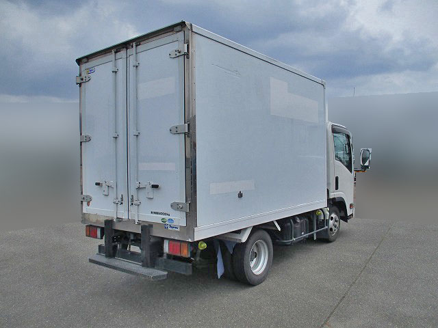 いすゞエルフ冷凍車（冷蔵車）小型（2t・3t）[写真02]