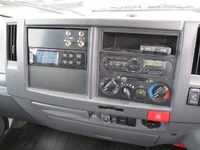 いすゞエルフ冷凍車（冷蔵車）小型（2t・3t）[写真05]