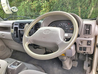 トヨタダイナアルミバン小型（2t・3t）[写真32]