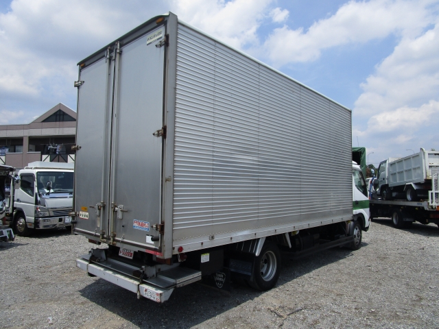 日野デュトロアルミバン小型（2t・3t）[写真02]