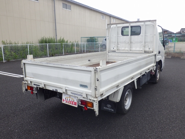 トヨタトヨエース平ボディ小型（2t・3t）[写真02]