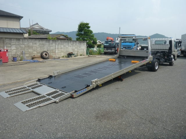 三菱ふそうキャンターセーフティローダー小型（2t・3t）[写真02]