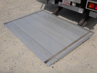 日野レンジャーアルミウイング中型（4t）[写真02]