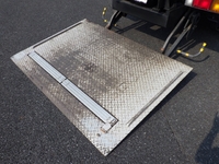 いすゞエルフアルミバン小型（2t・3t）[写真02]