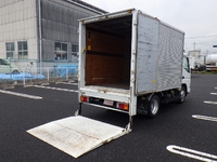 三菱ふそうキャンターアルミバン小型（2t・3t）[写真02]