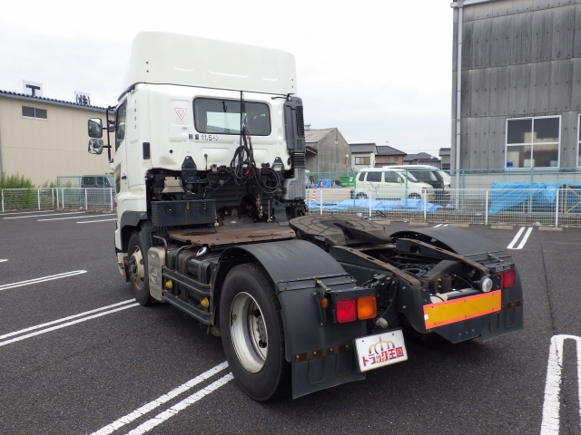 日野プロフィアトレーラーヘッド（トラクターヘッド）大型（10t）[写真02]