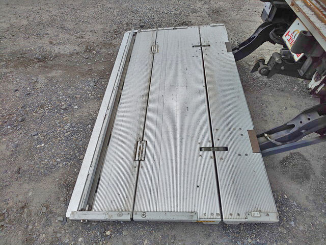 日野デュトロアルミバン小型（2t・3t）[写真15]