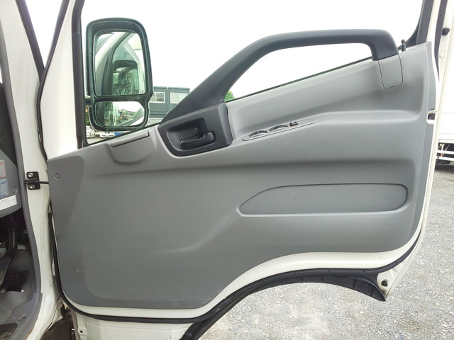 日野デュトロアルミバン小型（2t・3t）[写真27]