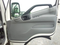 日野デュトロアルミバン小型（2t・3t）[写真27]