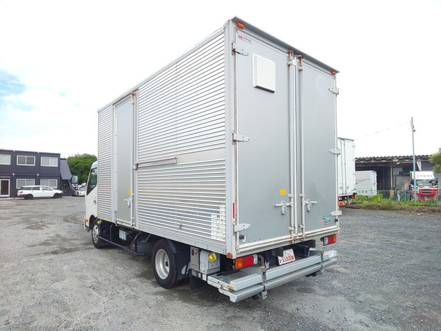 日野デュトロアルミバン小型（2t・3t）[写真04]