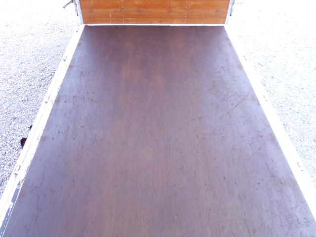 三菱ふそうキャンター幌ウイング小型（2t・3t）[写真16]