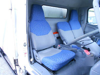 三菱ふそうキャンター幌ウイング小型（2t・3t）[写真29]