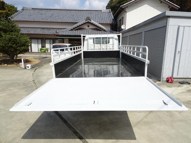 マツダタイタン平ボディ小型（2t・3t）[写真02]