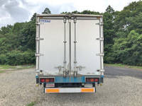 三菱ふそうファイターアルミウイング中型（4t）[写真10]