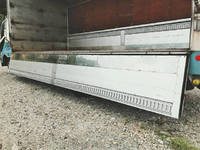 三菱ふそうファイターアルミウイング中型（4t）[写真14]