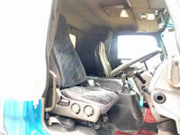 三菱ふそうファイターアルミウイング中型（4t）[写真32]