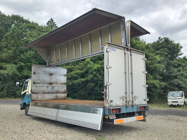 三菱ふそうファイターアルミウイング中型（4t）[写真04]