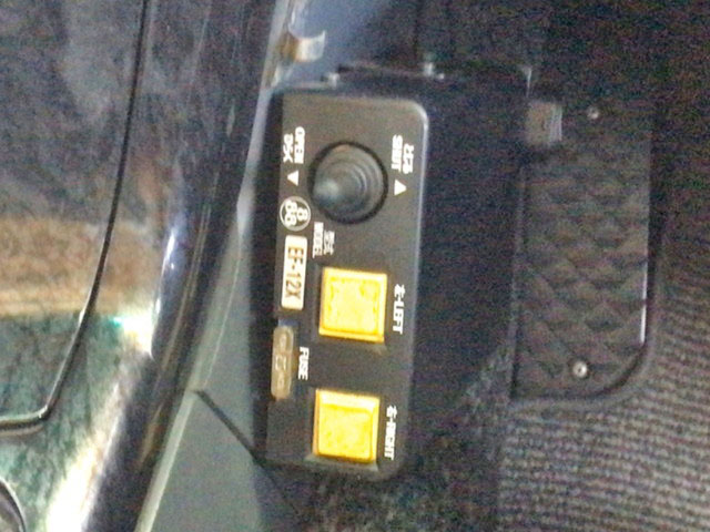 三菱ふそうスーパーグレートダンプ大型（10t）[写真35]