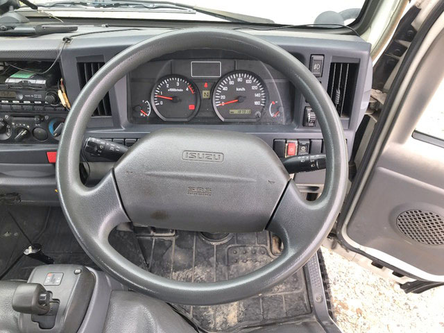 いすゞエルフ平ボディ小型（2t・3t）[写真33]