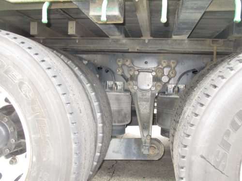 UDトラックスクオンアルミブロック大型（10t）[写真12]