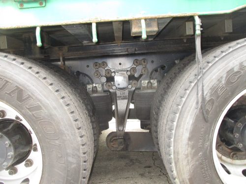 UDトラックスクオンアルミブロック大型（10t）[写真15]