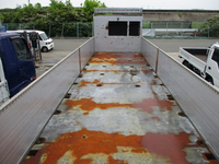 UDトラックスクオンアルミブロック大型（10t）[写真06]