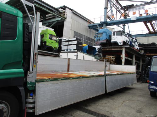 UDトラックスクオンアルミブロック大型（10t）[写真08]