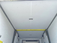 いすゞエルフ冷凍車（冷蔵車）小型（2t・3t）[写真13]