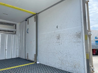 いすゞエルフ冷凍車（冷蔵車）小型（2t・3t）[写真15]